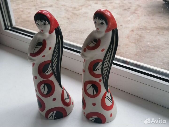 Статуэтки девочки гжель