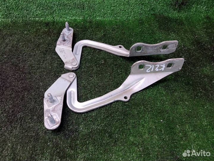 Петля капота Ford Focus 2 (2005-2011)