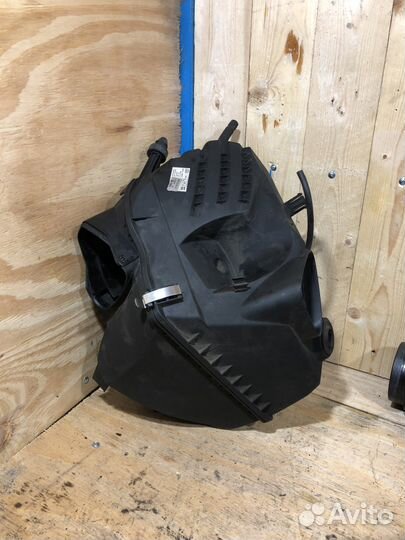 Корпус воздушного фильтра Audi A6 C6 2.7-3.0 TDI