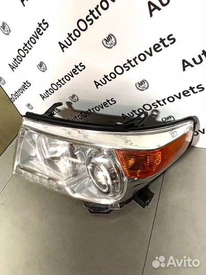 Фара ксеноновая левая Toyota Land Cruiser 200