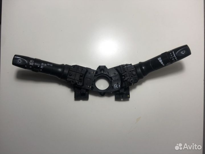 Блок подрулевых переключателей KIA ceed 1 ed