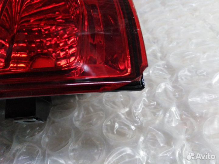 Фонарь задний левый Toyota Hilux 2005 - 2015