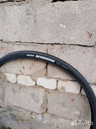Покрышка Maxxis Detonator 700x32C TPI 60 сталь Bla