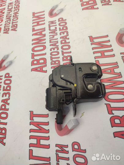 Замок крышки багажника Рено Каптюр Аркана