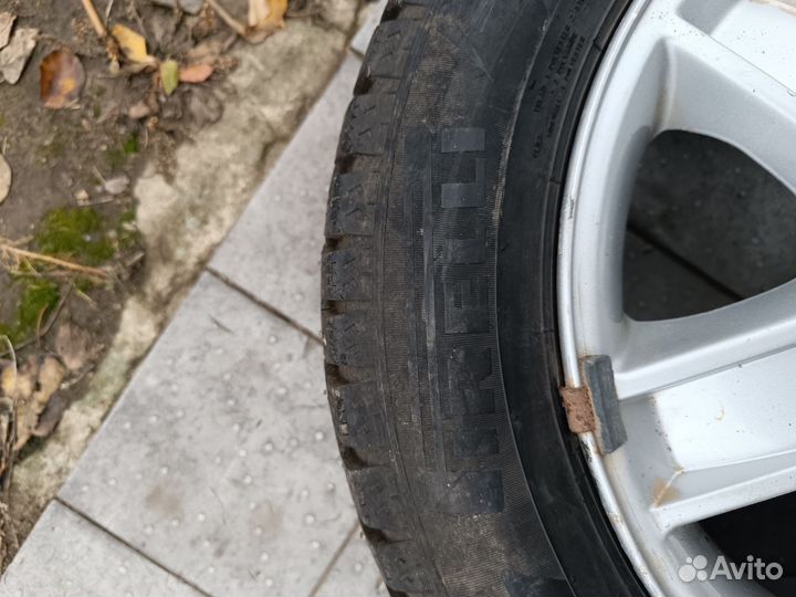 Колеса на renault logan r15 с зимней резиной