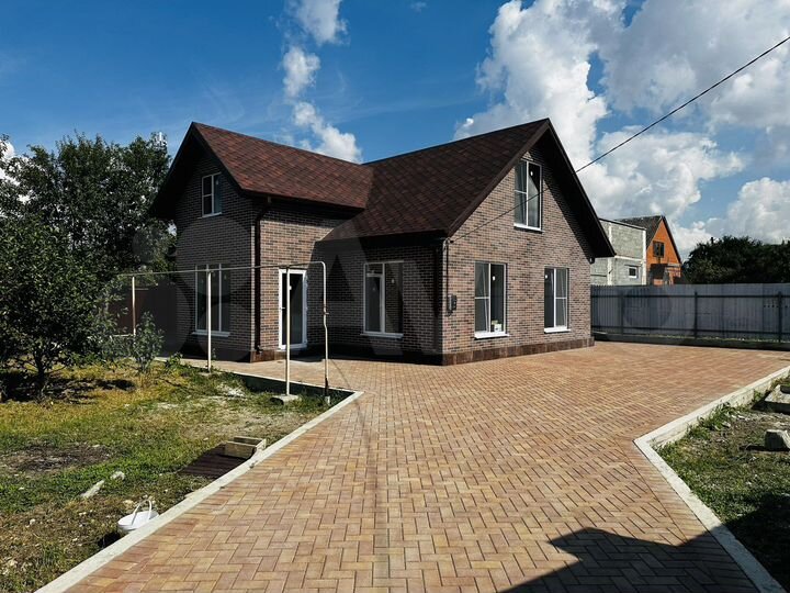 Дом 160 м² на участке 6 сот.