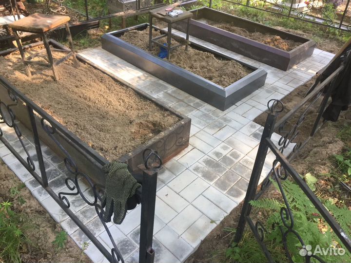 Благоустройство захоронения памятники ограды