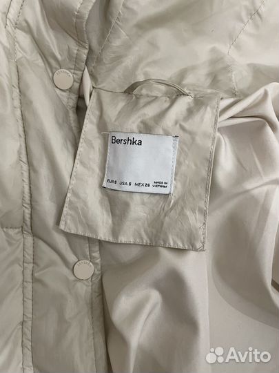 Пуховик bershka