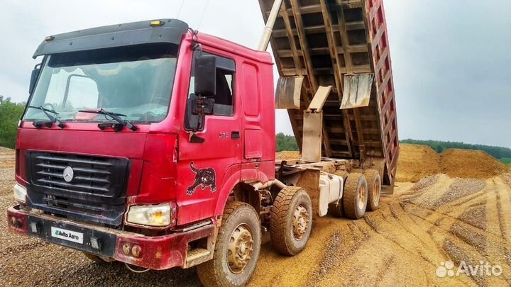Howo ZZ3407S3267C, 2011
