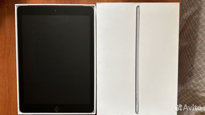 iPad 6 2018 32gb Wi-Fi + Cellular