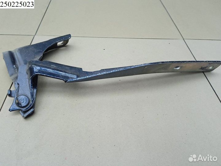 Петля капота правая Nissan Note E11