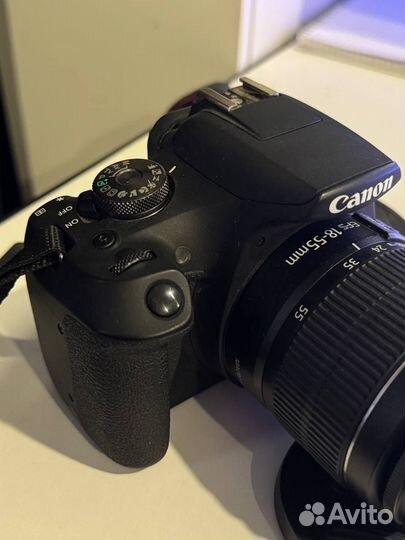 Canon eos 2000d kit 18 55 iii