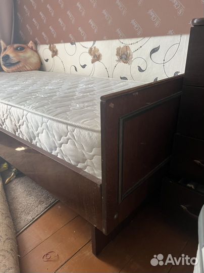 Кровать бу односпальная