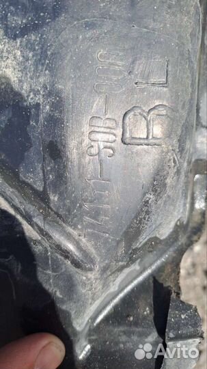 Подкрылок Honda Torneo 74151S0B000 FL