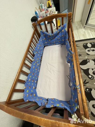 Детская кроватка