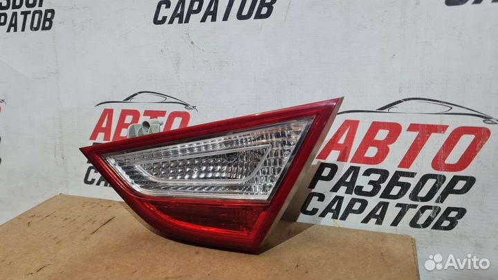 Фонарь правый Hyundai Sonata 6 в крышку багажника