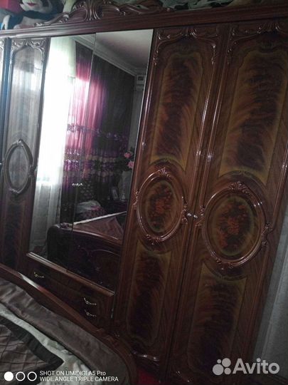 Спальный гарнитур