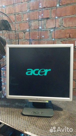 Монитор Acer и Samsung