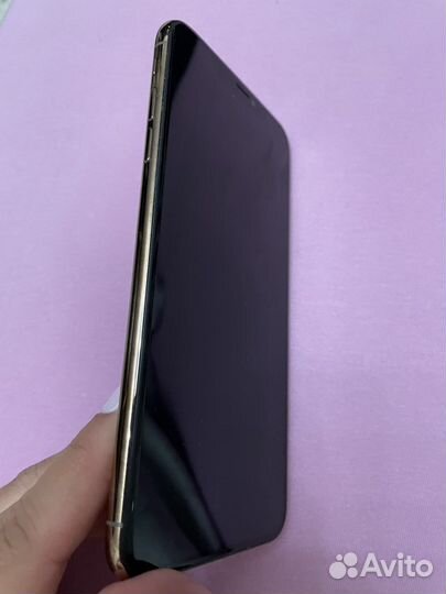 Телефон iPhone Xs Max