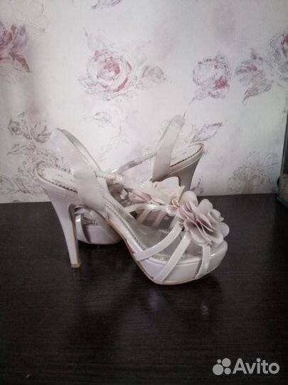 Босоножки 35 размер Dorothy Perkins