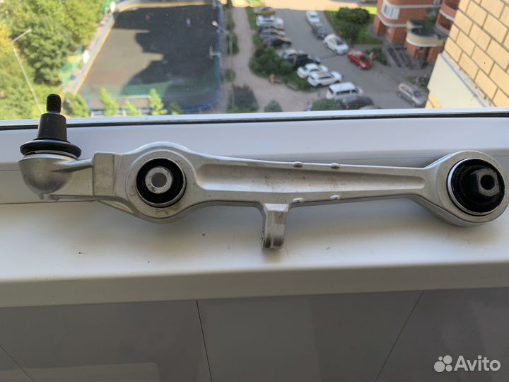 Рычаг передний нижний прямой HDE 8351004