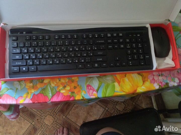 Клавиатура и мышь беспроводные