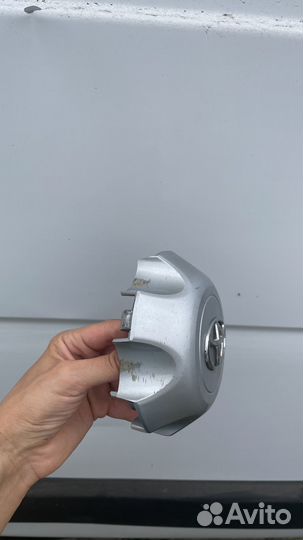 Оригинальные колпаки Toyota Land Cruiser r18