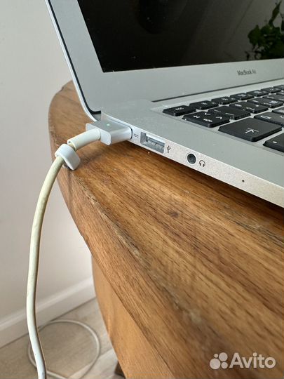 Macbook Air, 13 дюймов, 2017 год. 8gb