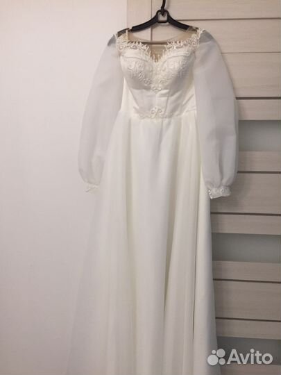 Свадебное платье