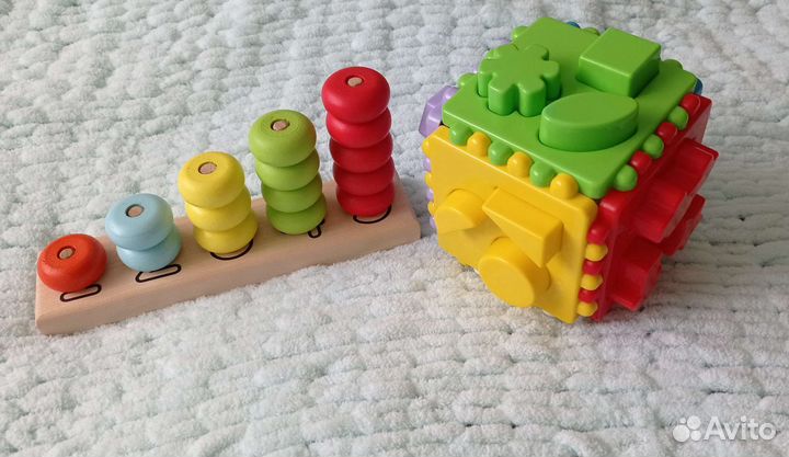 Игрушки, развивающие игрушки