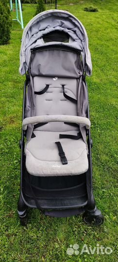 Прогулочная коляска joie