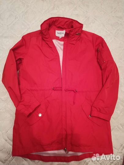 Ветровка для девочки
