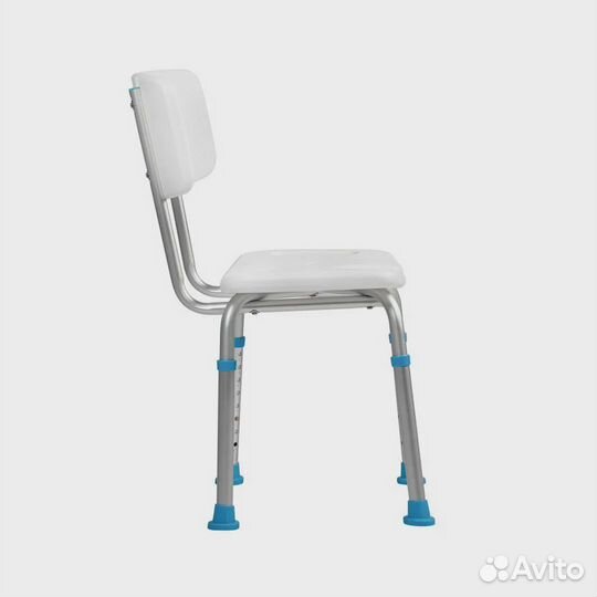 Стул для ванны c гигиеническим вырезом Ortonica Lu