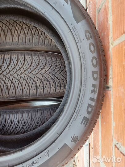 Goodride Z-401 All Season Elite 215/50 R17