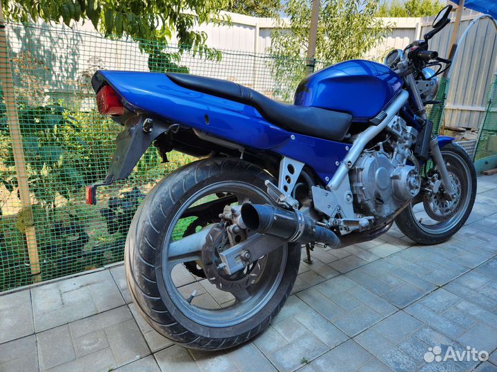 Honda CB1
