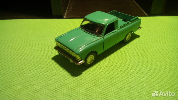 Модель автомобиля москвич пикап (1:43,СССР)