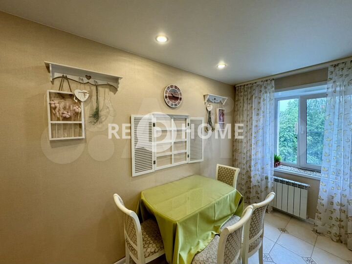 4-к. квартира, 98 м², 6/7 эт.
