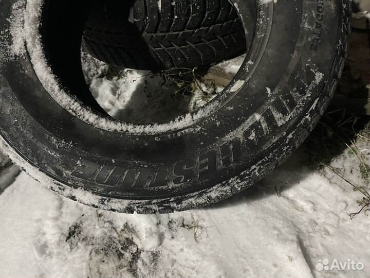 Bridgestone Ice Cruiser 5000 245/70 R16