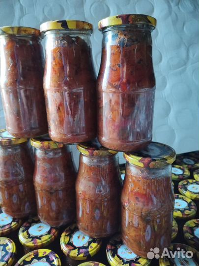 Лечо, закуска борщ, помидоры, огурцы, томатный сок