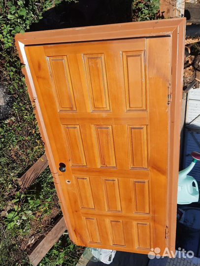 Дверь входная металлическая