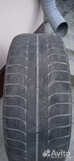Michelin X-Ice 215/55 R16 97T