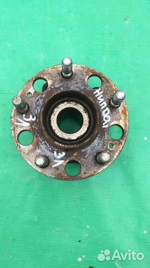 Ступица зад левая Hyundai Equus 2012, 3,8л