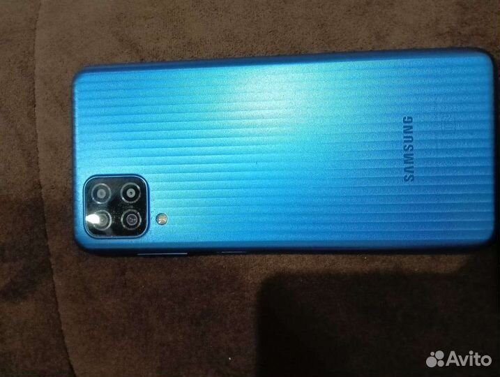 Мобильные телефоны бу samsung м 12