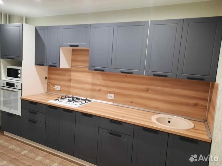 Кухонный гарнитур серый новый