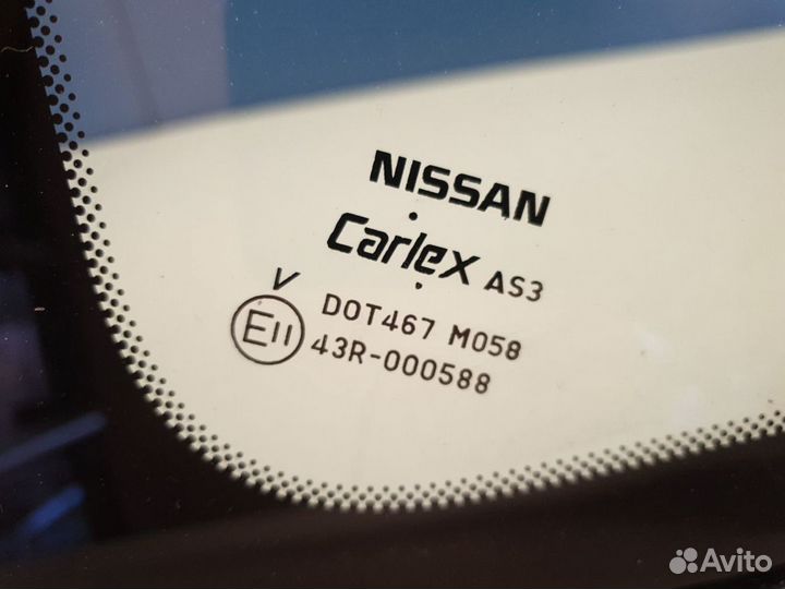 Стекло кузовное заднее левое глухое Nissan X-Trail T32 2014