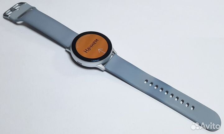 Умные часы Samsung Galaxy Watch Active 2 40 мм GPS