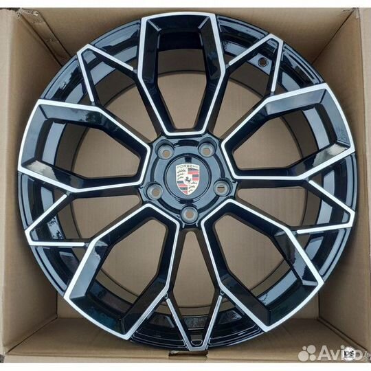 Диски FJ6183 10/21 5x130 ET50 d71.56 MB