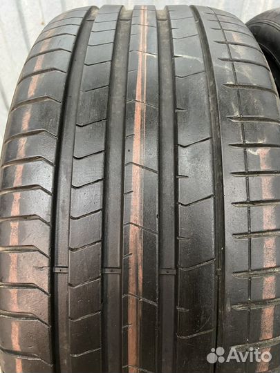 Pirelli P Zero PZ4 265/35 R22 102V