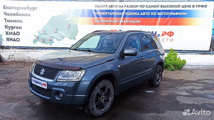Стекло двери задней правой Suzuki Grand Vitara (JT