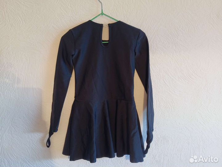 Костюм для фигурного катания для девочки 30